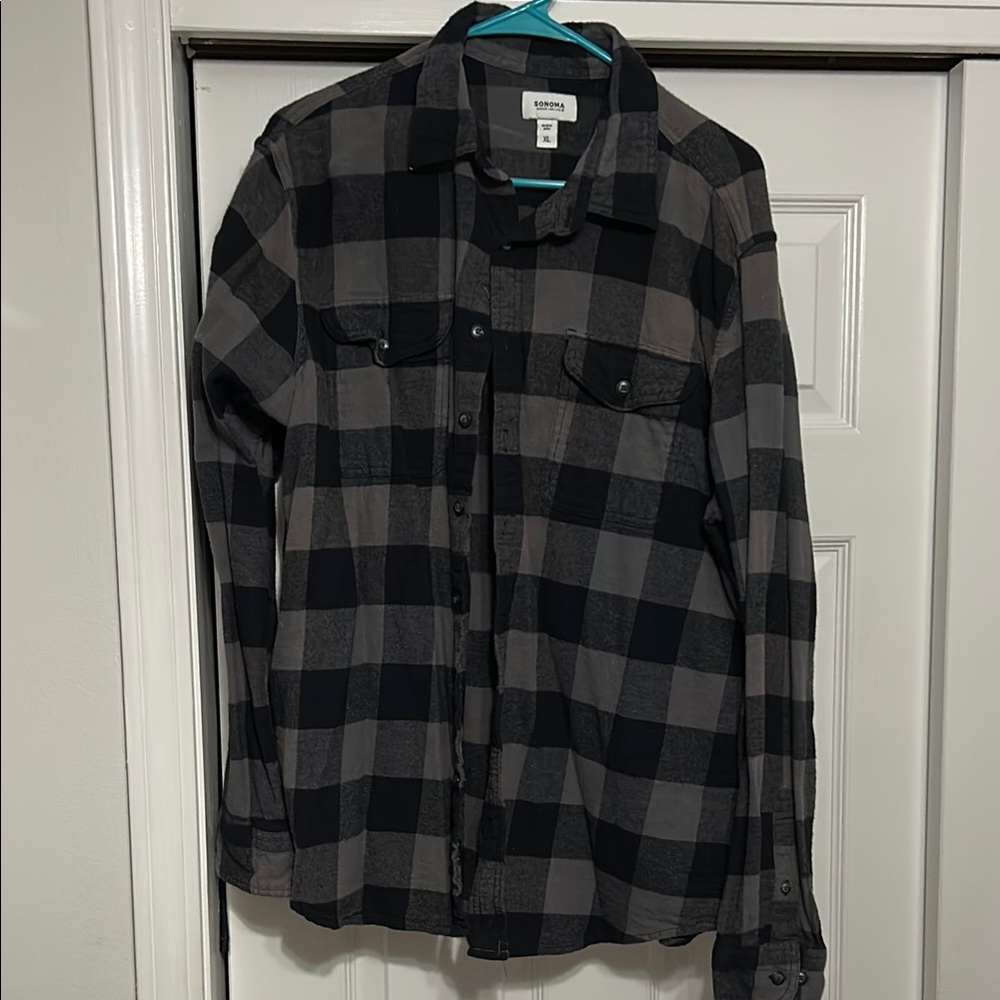 Men's Black and Gray Checkered Shirt